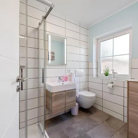 Am Bahndamm _haus Meerblick_ Hébergement de vacances Zingst